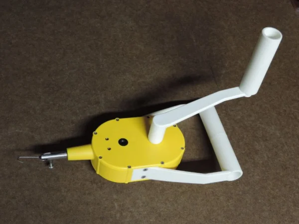 Two Ratio Winder 10:1 & 4:1 ratio; 35in oz max 8 7/8″ long 11 oz; Winder w/counter